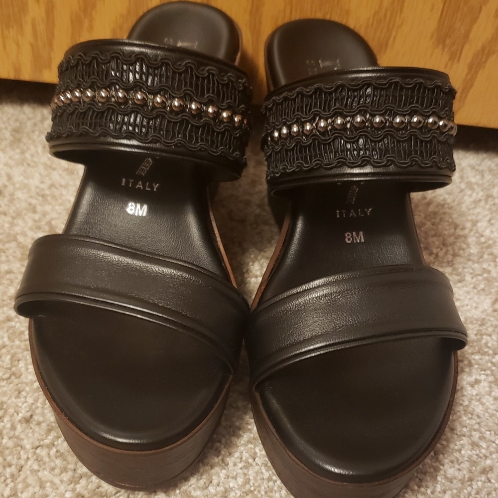 Wedge sandals